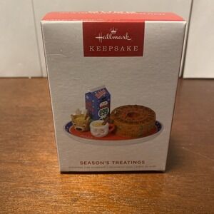 Hallmark Keepsake 2022 Season's Treatings #14 in Series Fruitcake Ornament